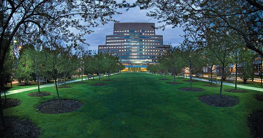 image of the cleveland clinic building with a grassy area and trees